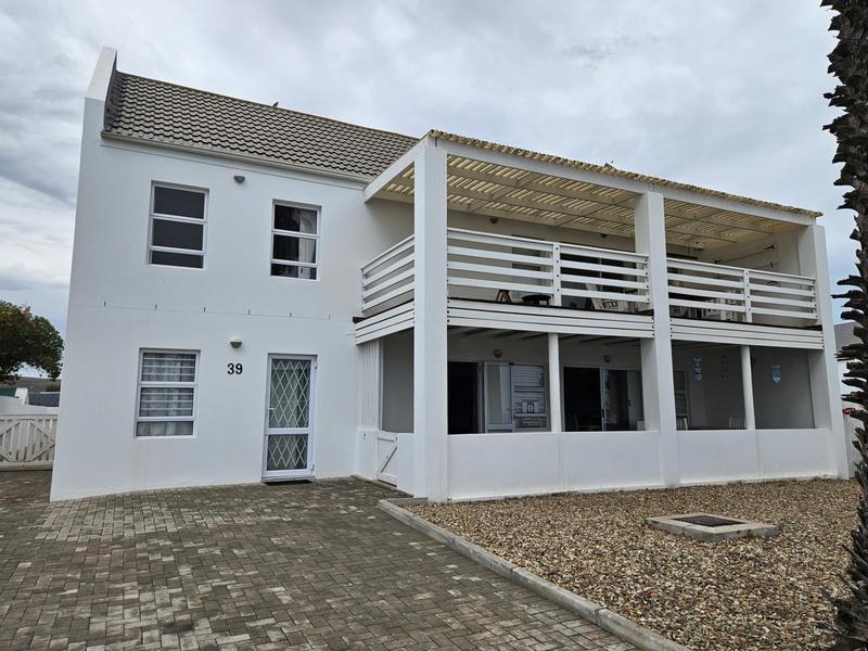 3 Bedroom Property for Sale in Golden Mile Western Cape
